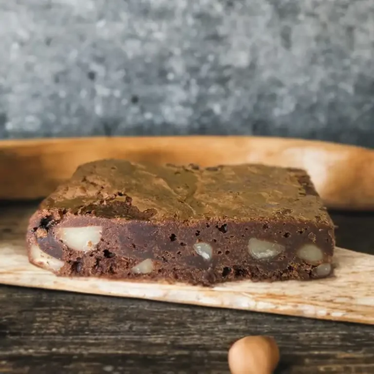 Munja Bakehouse - Wholesale Bakery - Macadamia Choc Brownie